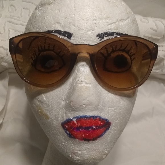 Talbots sunglasses - Picture 13 of 13